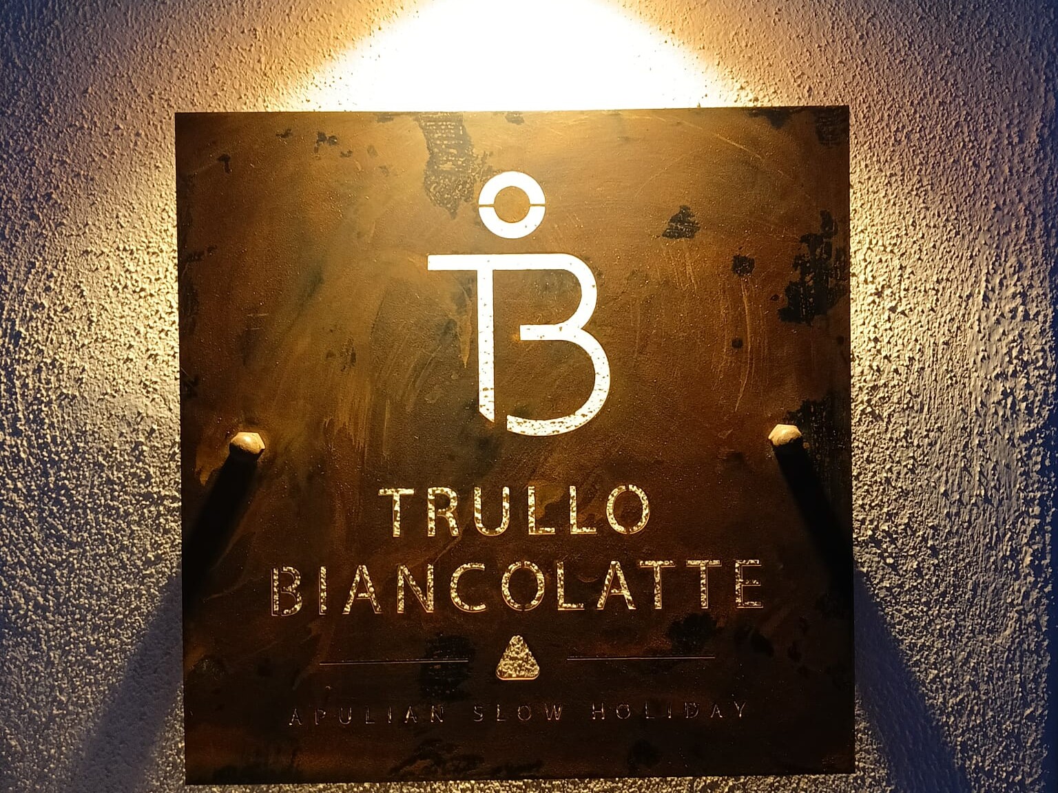 Contatti Trullo Biancolatte